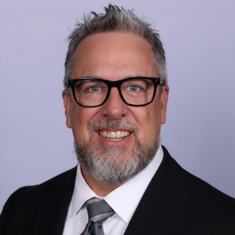 Dr Hunter Profile Image